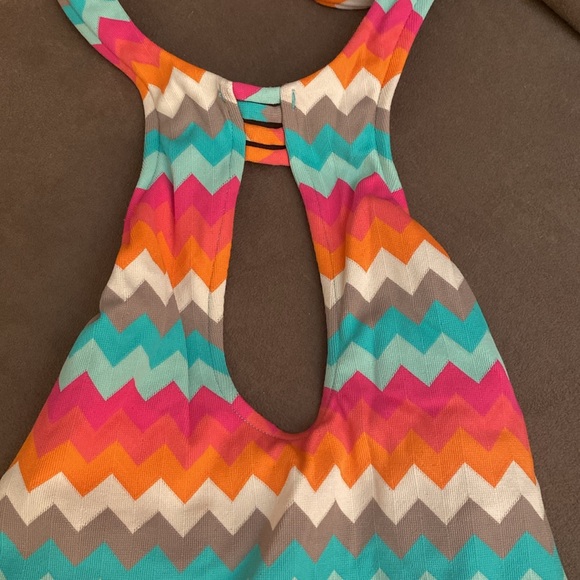 One piece bathing suit. NWOT colorful ! - Picture 2 of 7